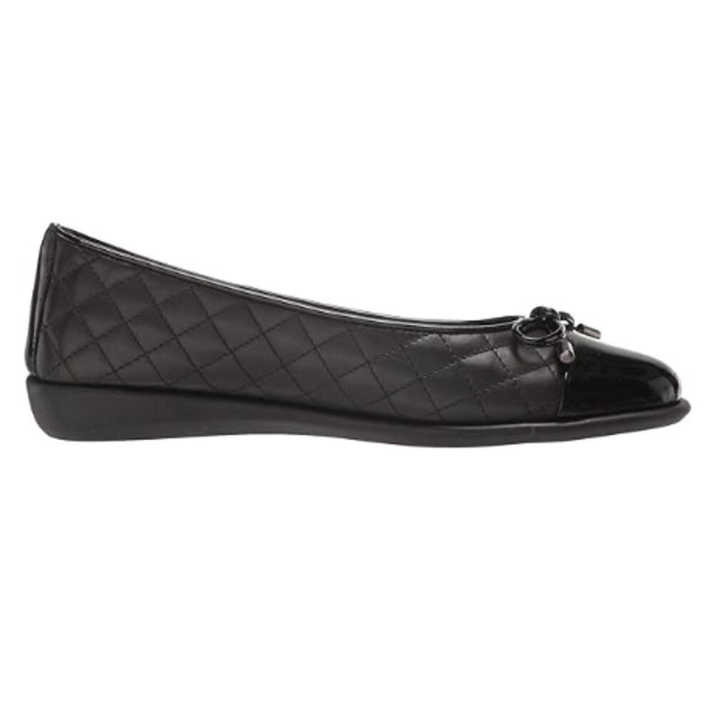 New The Flexx Women's Black Leather Riseco Quilted Ballet Flat Size 7